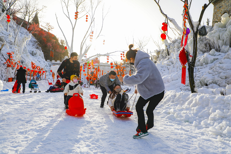 【新春走基層】慶陽(yáng)又添一處“冰雪世界”！除了“大”，還有千年古城的奇幻秘境！