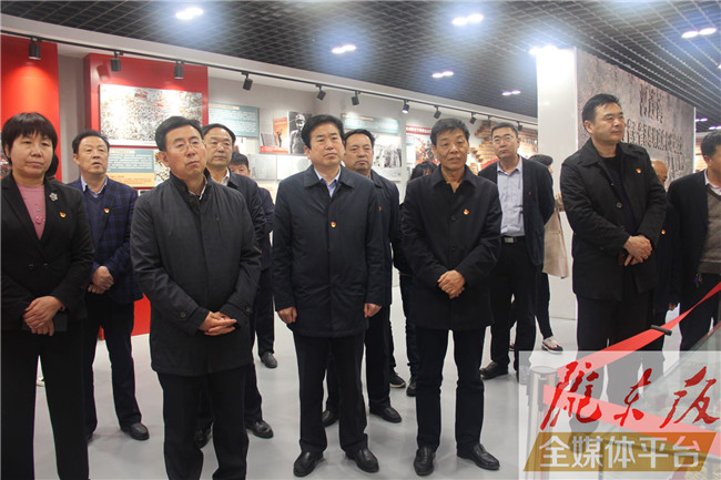 慶陽(yáng)市人大常委會(huì)機(jī)關(guān)黨員干部赴環(huán)縣開(kāi)展“追尋紅色足跡，踐行初心使命”主題黨日活動(dòng)
