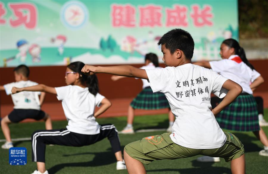 （新華全媒頭條·圖文互動）（14）書寫體育強(qiáng)國逐夢奮進(jìn)新篇章——以習(xí)近平同志為核心的黨中央關(guān)心體育事業(yè)發(fā)展紀(jì)實