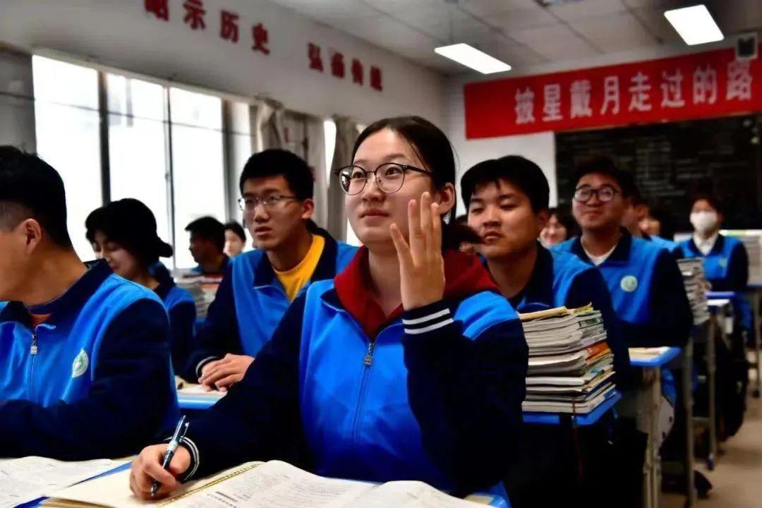 勵志！暖心！寧縣二中“高位截肢”女孩鞏瑜圓夢西北師大