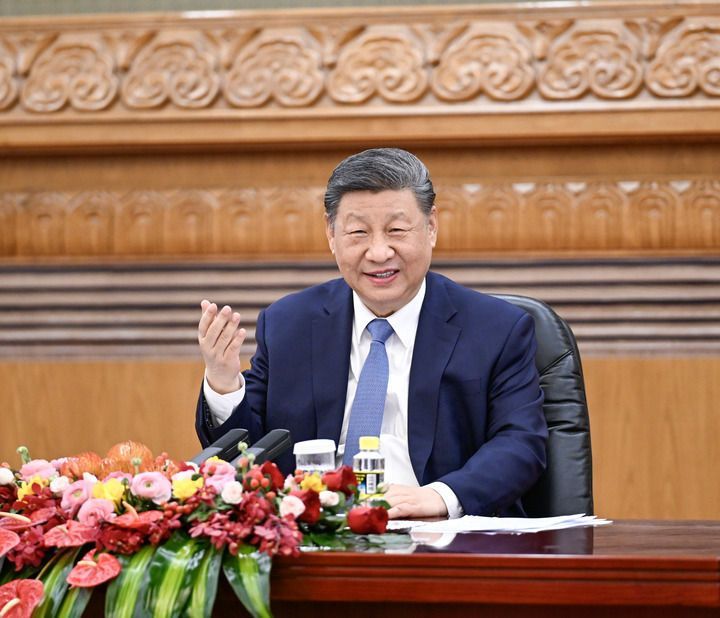 一見·通過這場會見，讀懂中國何以被視為“確定性的綠洲”