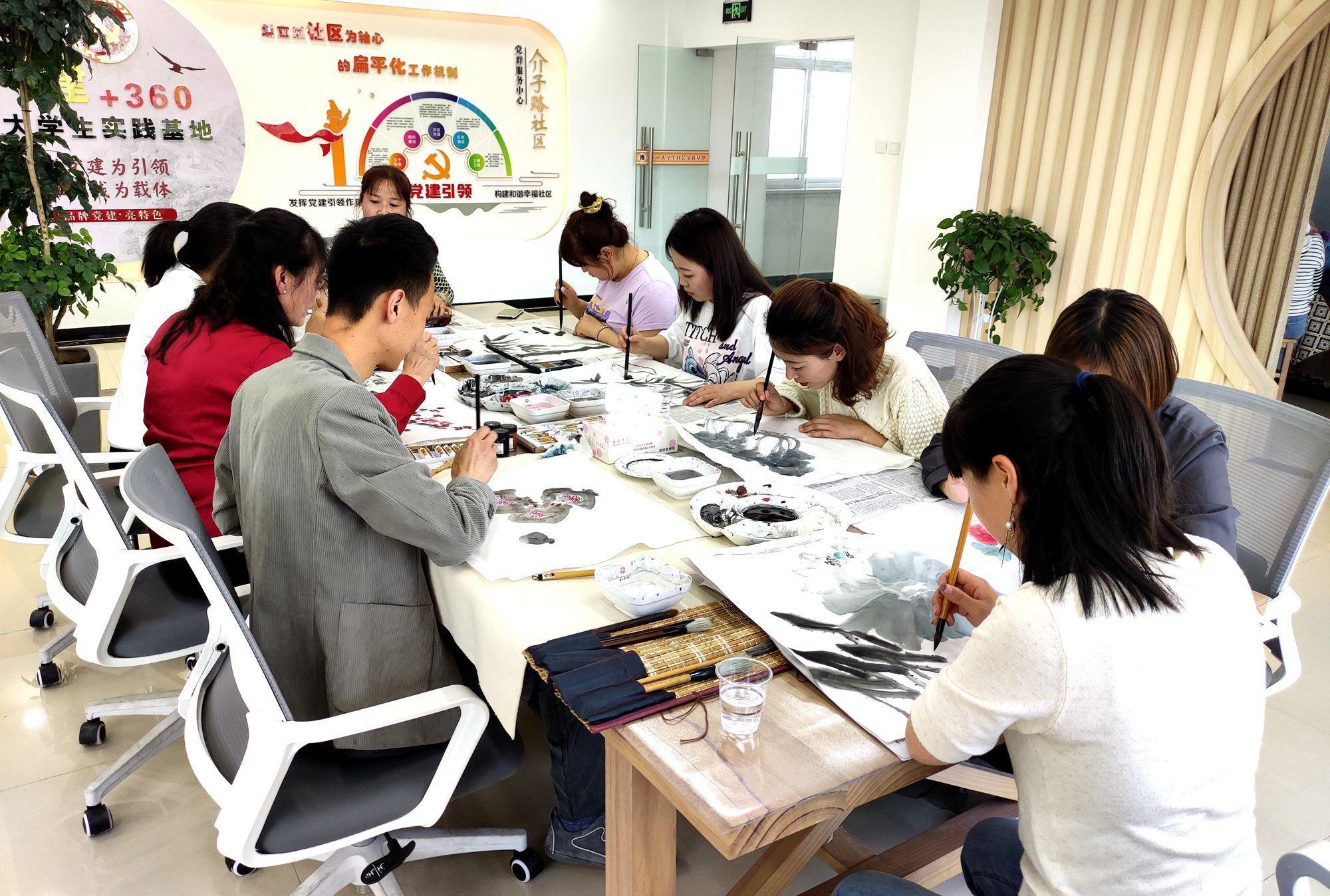 慶陽(yáng)市西峰區(qū)學(xué)院路街道：社區(qū)治理“烹”出幸福味道